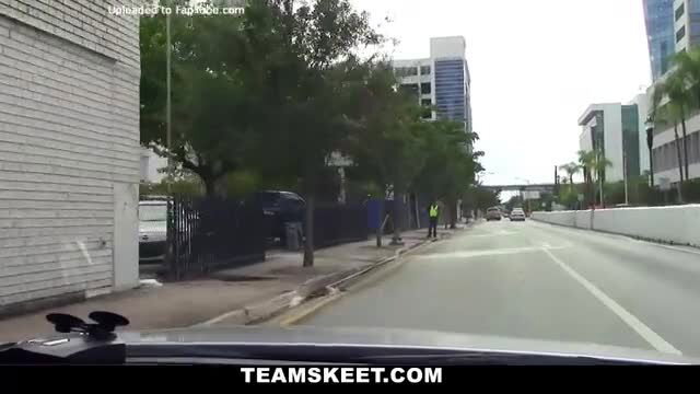 Joseline Kelly petite teen walking street in Exxxtra Small 'I'll Do Anything'